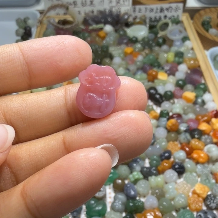 和田玉未镶嵌珠宝半成品