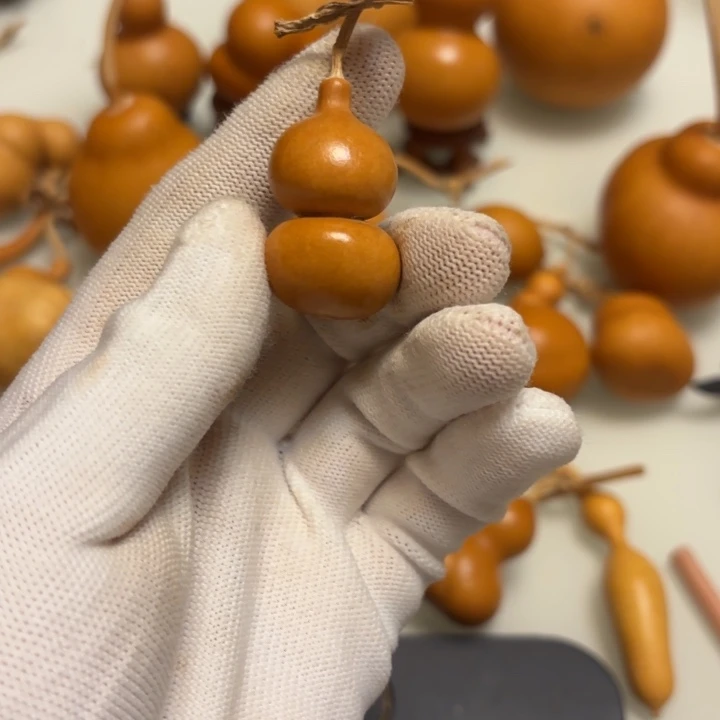 王***.天然手捻老皮的葫芦