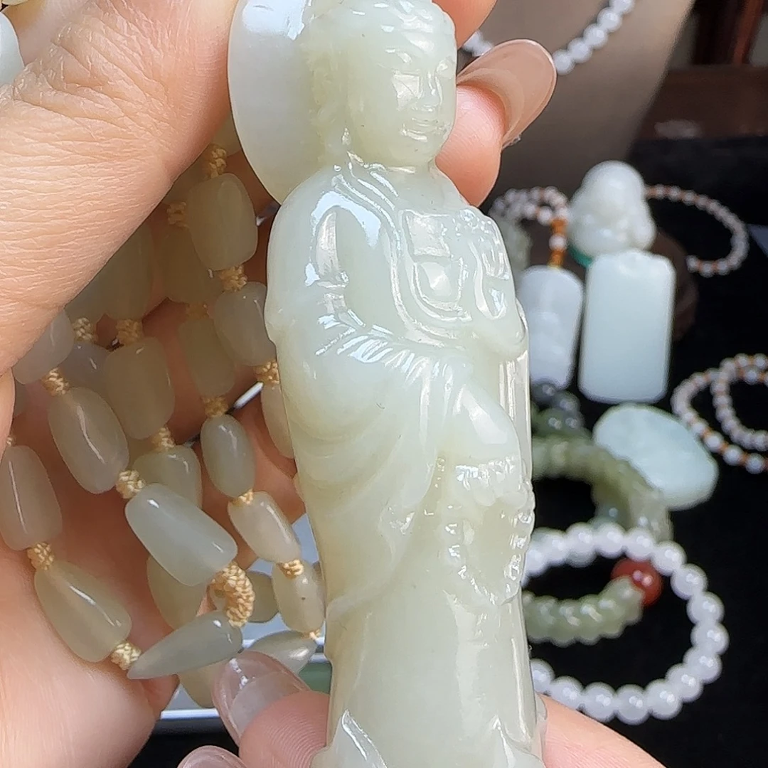 和田玉未镶嵌颈饰定制发货