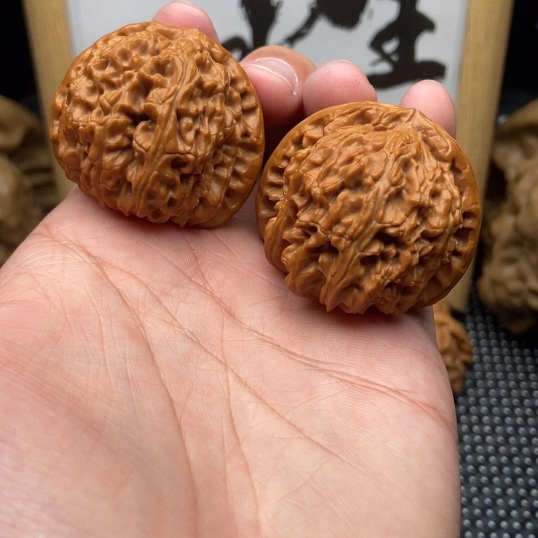 文玩核桃把件41三角白