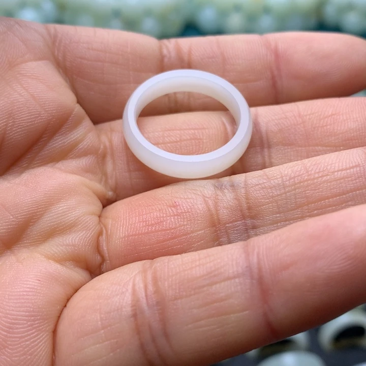 颈饰未镶嵌和田玉啥*盘