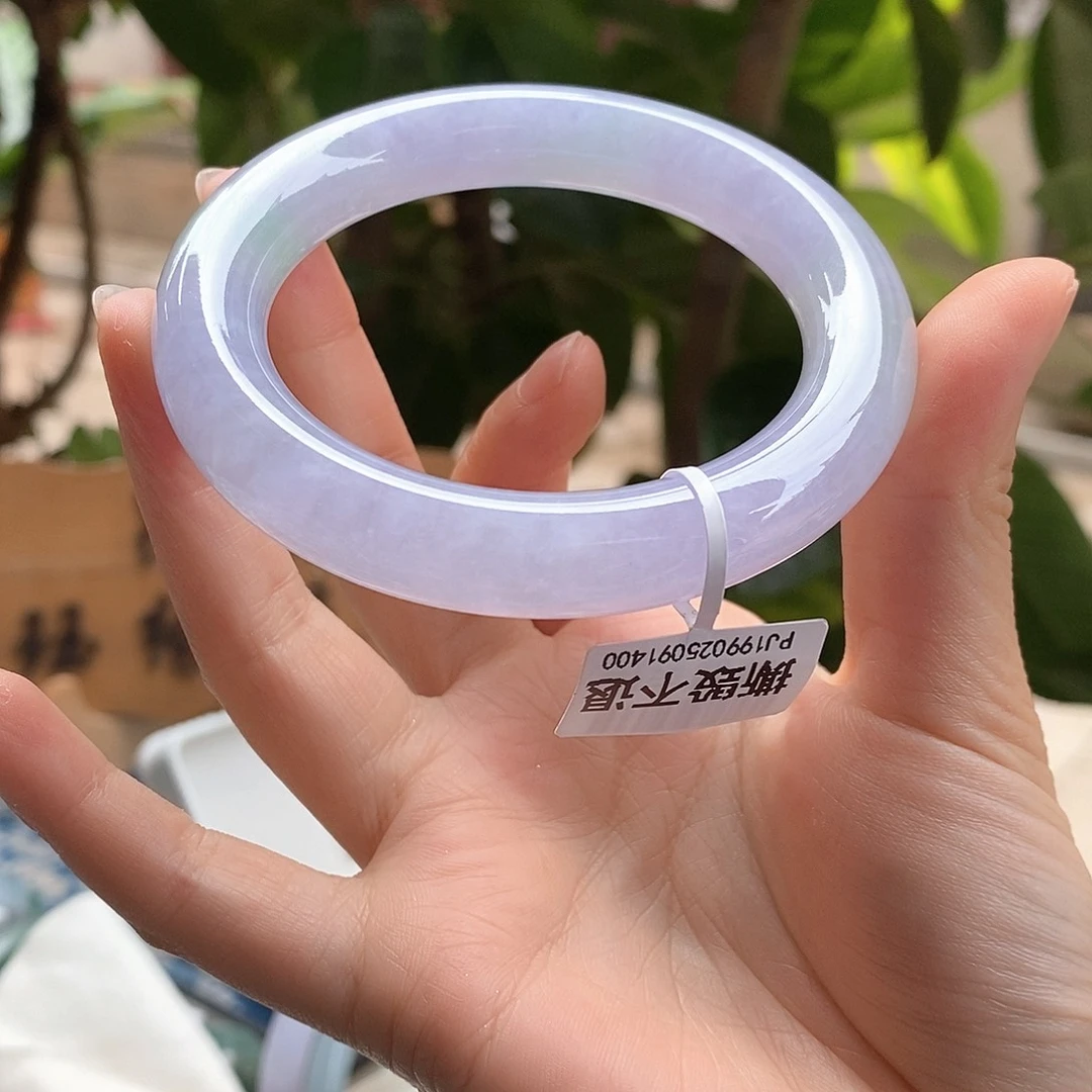 翡翠手镯未镶嵌56圆条