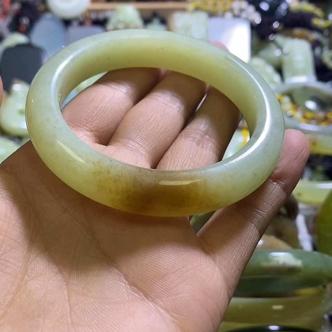 未镶嵌手镯和田玉57-58口径