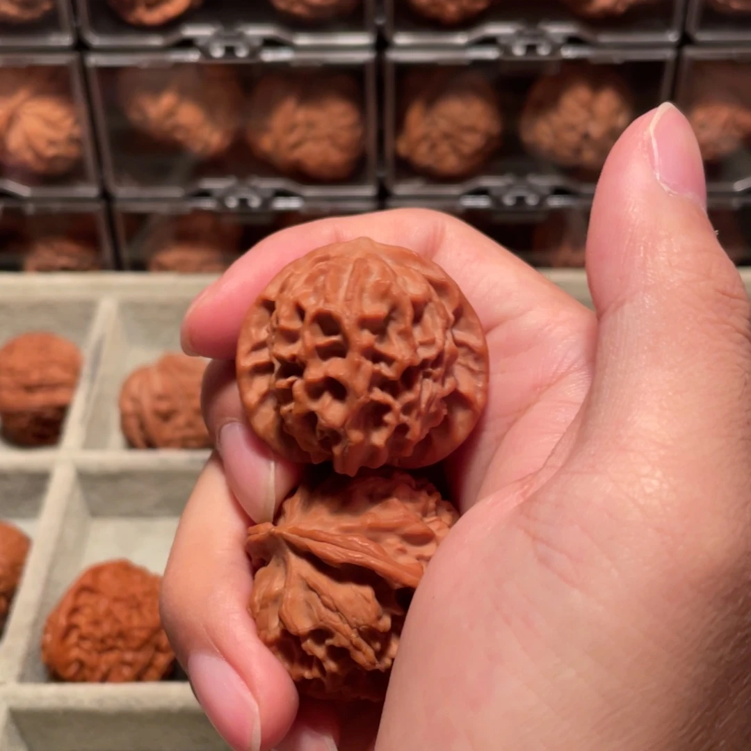 顺***然文玩核桃把件龙鳞38.5