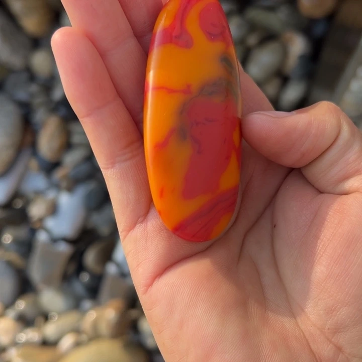 和田玉（糖玉）未镶嵌珠宝奇石