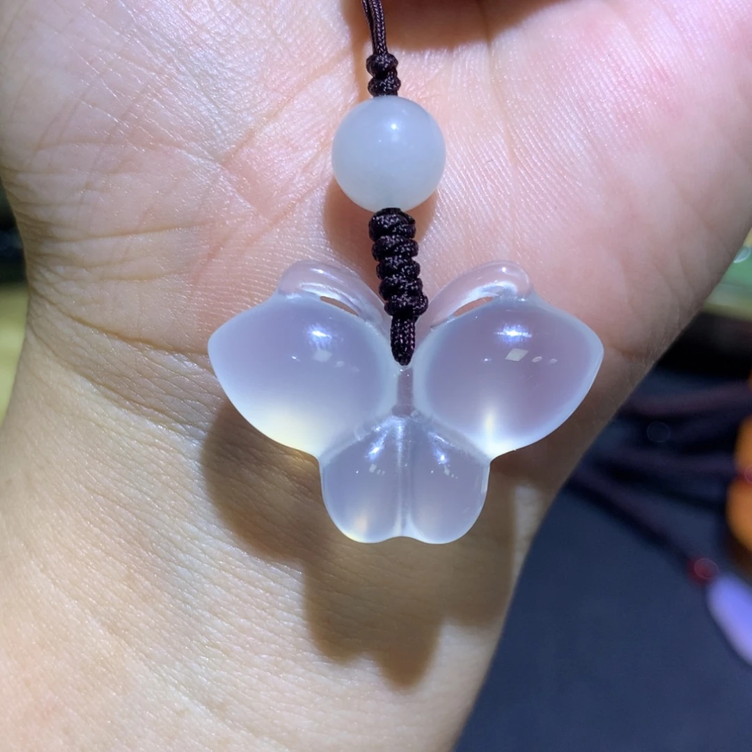 玛瑙/玉髓未镶嵌手镯白冰蝴蝶