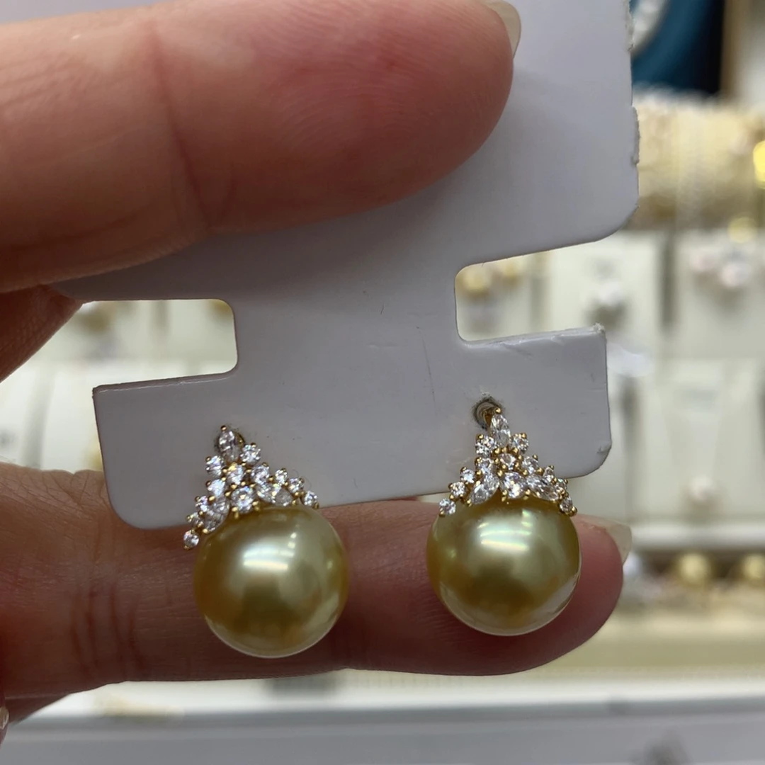 海水珍珠耳饰18K金镶嵌