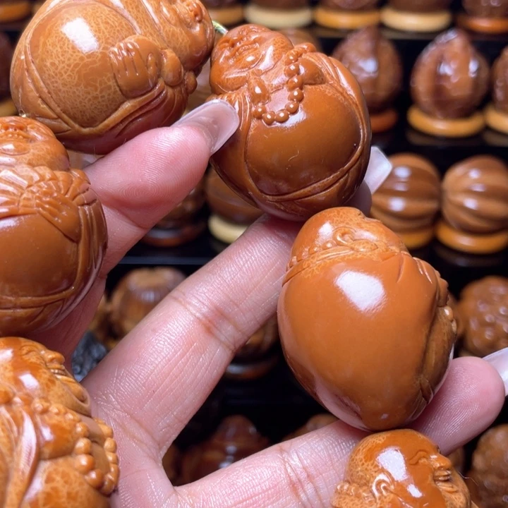 橄榄核把件7***童橄榄雕刻