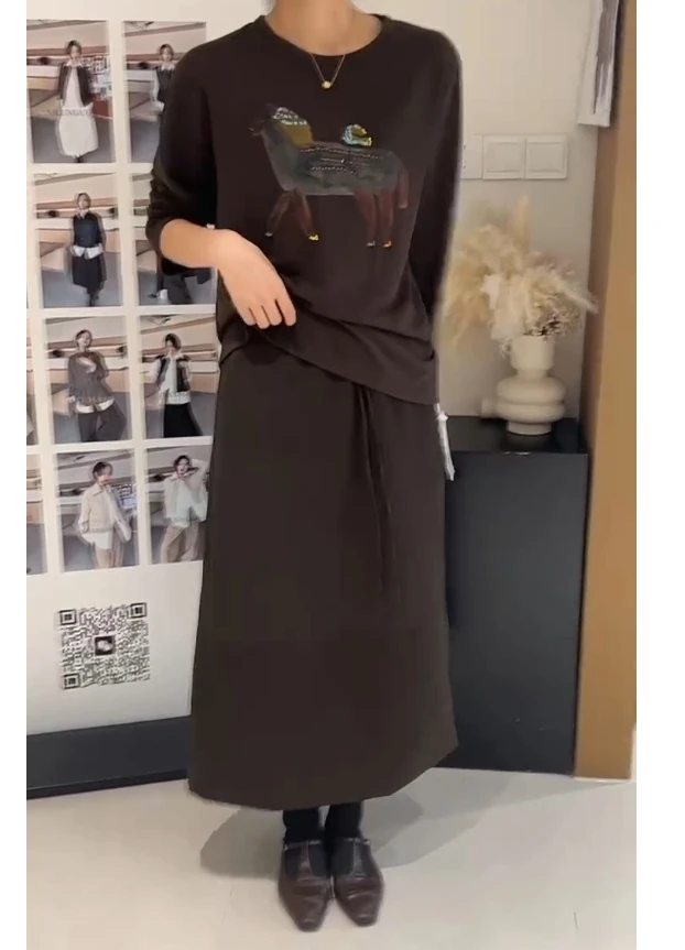 米古古 希存国际# 1993#福 下摆开叉气质半身裙（ 腰围64 裤长89）