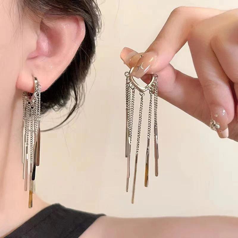 铜合金锆石耳饰 冷淡风长款流苏水滴耳环女轻奢高级感爱心耳扣小