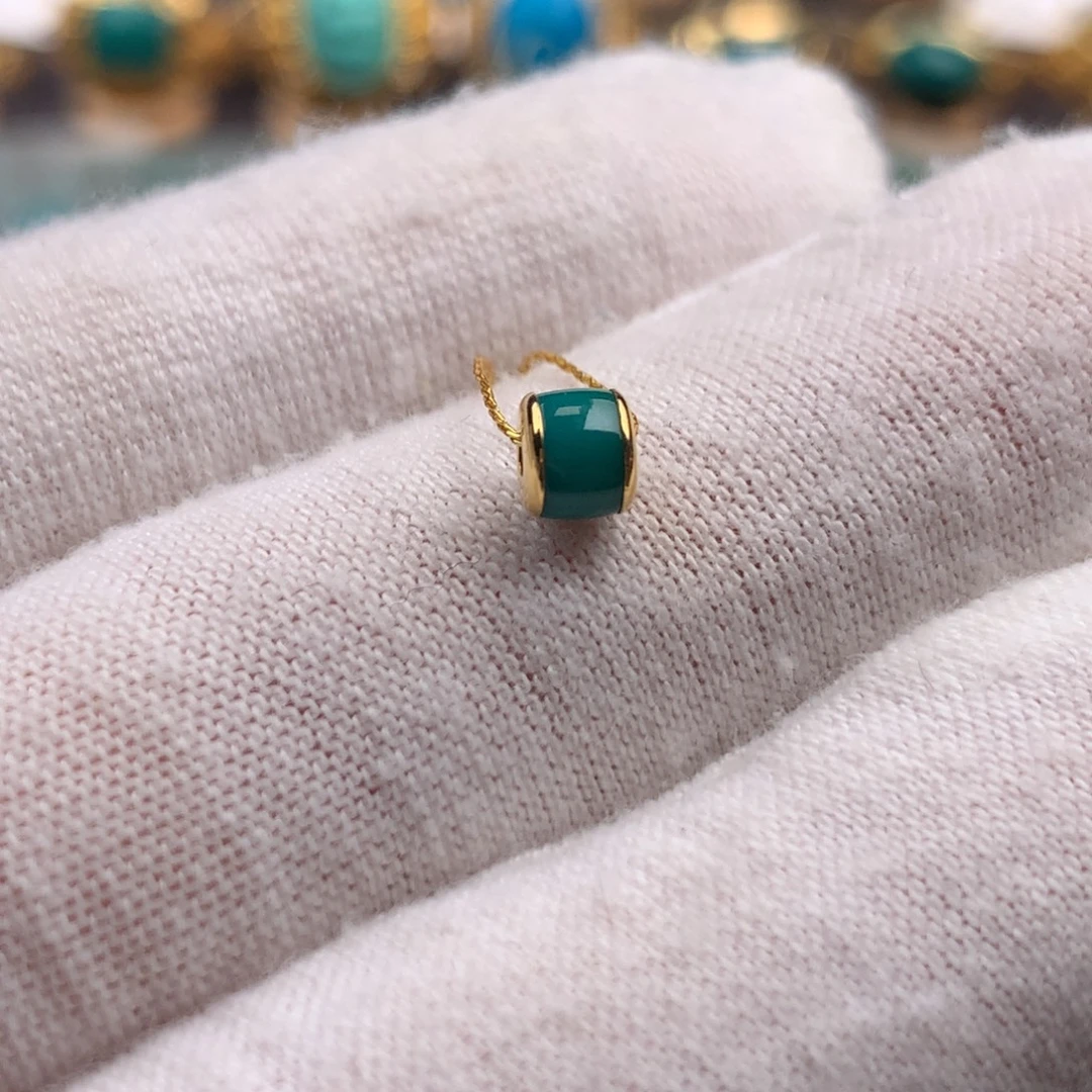 绿松石18K金镶嵌绿松石4mm