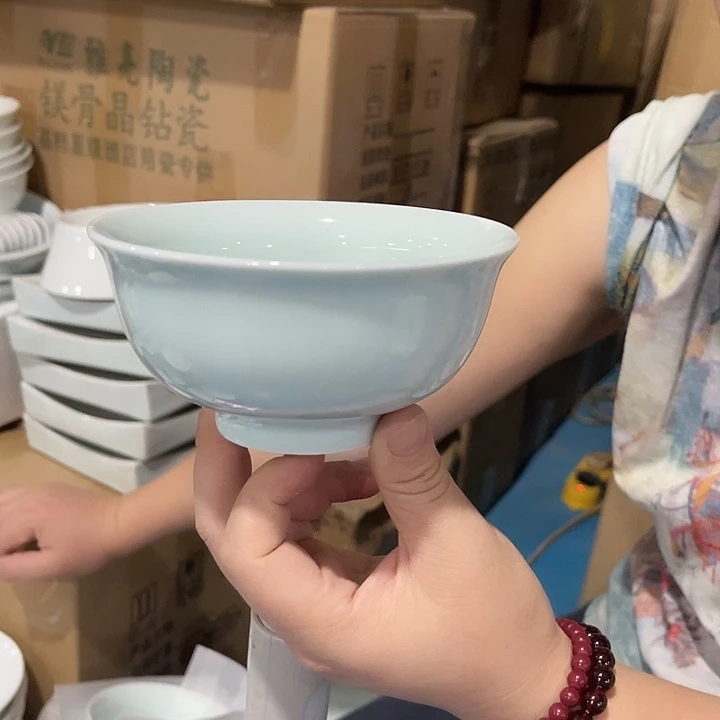 瓷片青瓷4.75英寸米饭碗六个，微瑕包邮