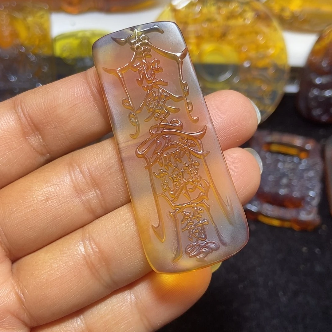 琥珀未镶嵌颈饰缅甸天然琥珀吊坠