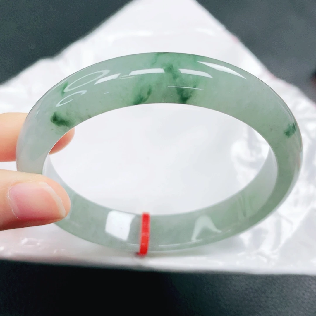 翡翠未镶嵌手镯60圈