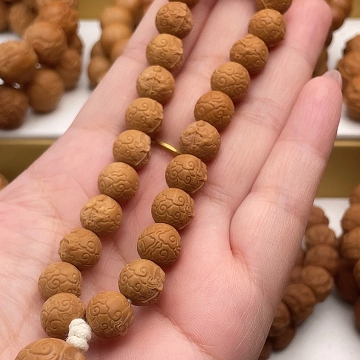 猴头核桃吊坠体验款小祥云大圣斗战胜佛手持