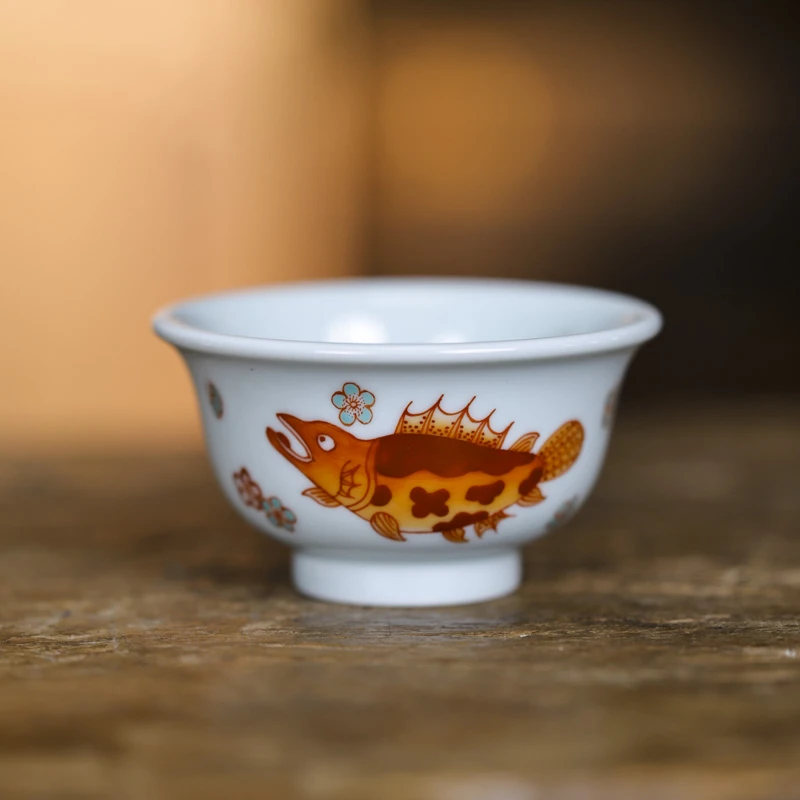 立勤堂矾红桃花鳜鱼压手杯（FLP-B-001）