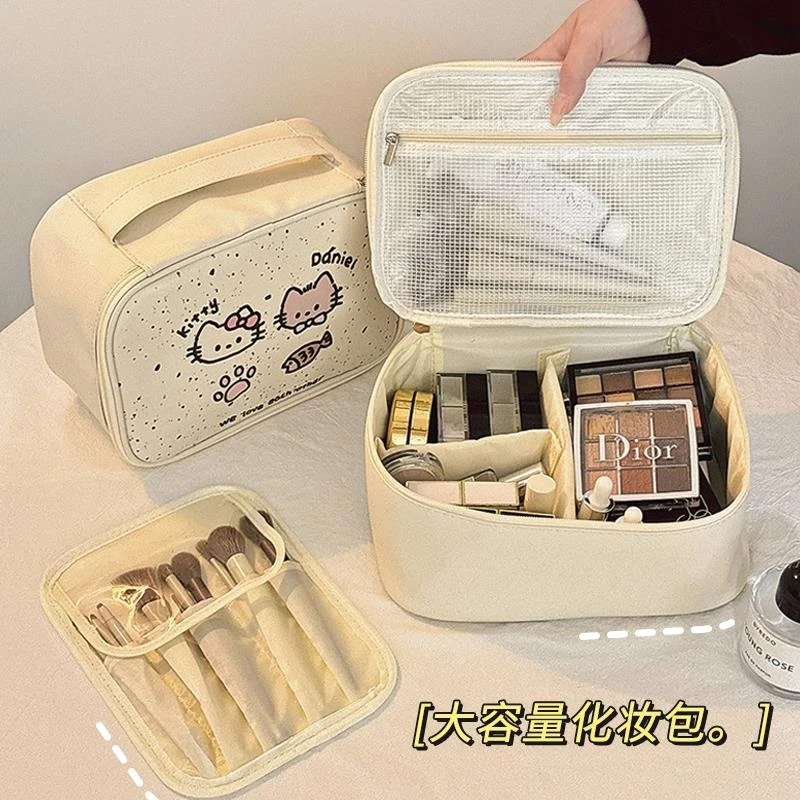 2025新款便携外出收纳包大容量化妆品化妆刷分区洗女款便携化妆刷