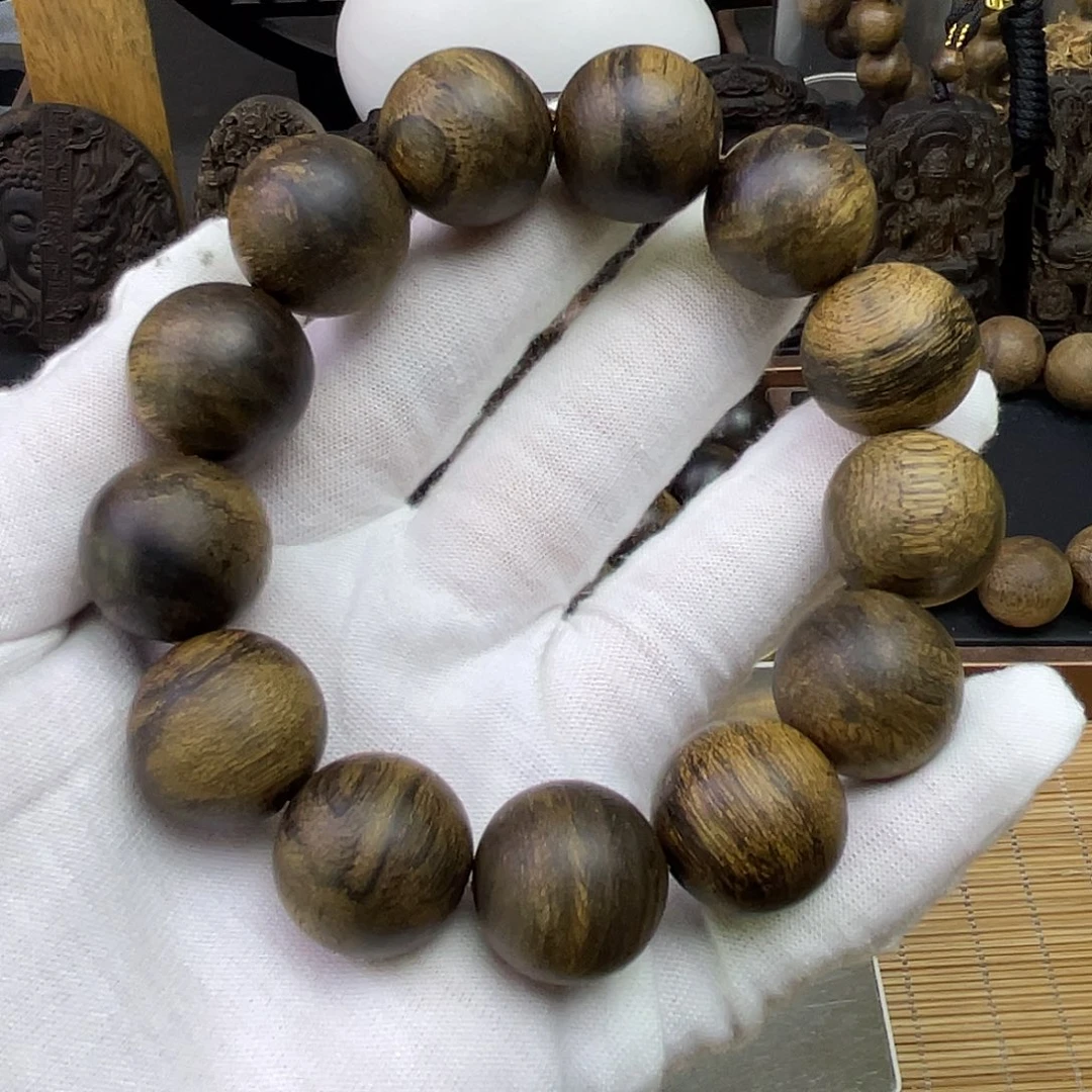 冉***哥手串沉香达拉干…………