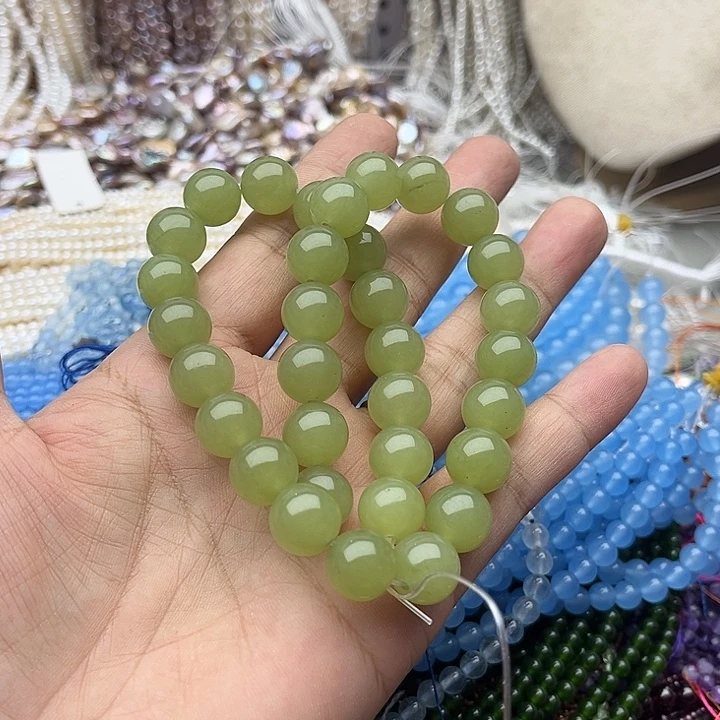 玛瑙/玉髓未镶嵌珠宝半成品一条12mm晴水色和田玉