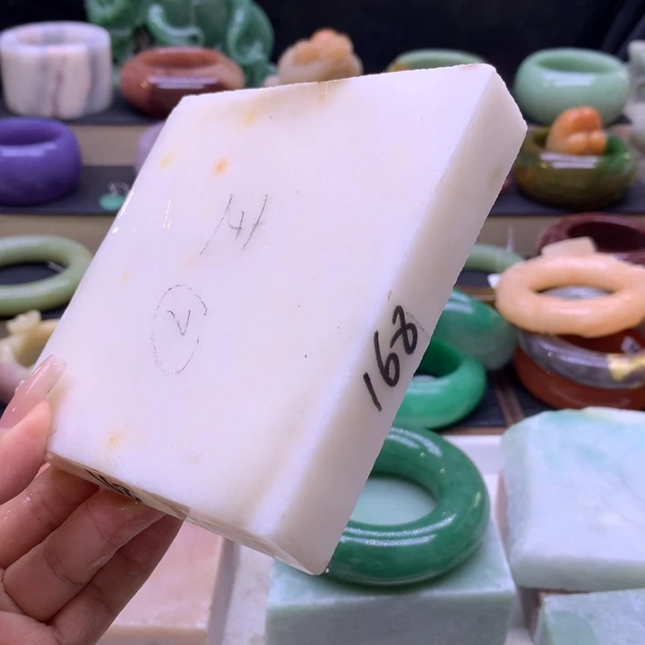 石英岩玉未镶嵌13468975444