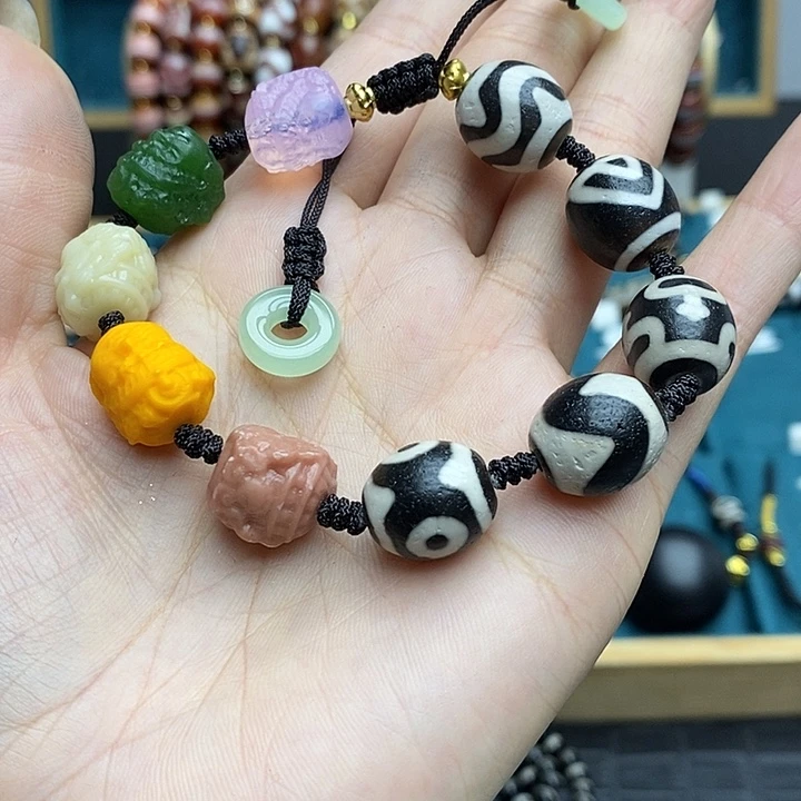 玛瑙/玉髓颈饰合金