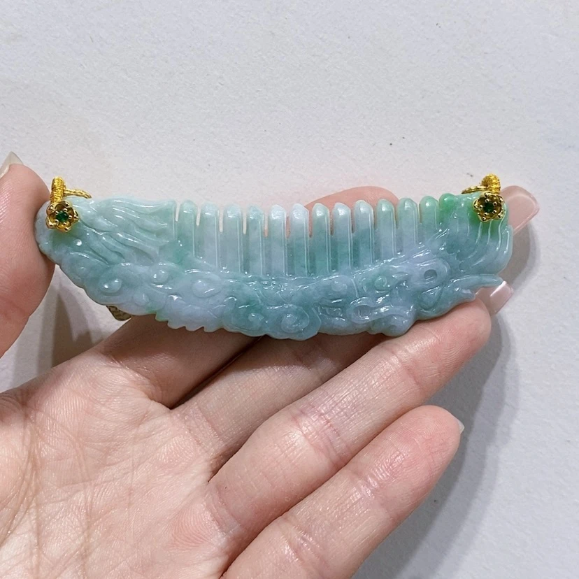 【闪购商品】翡翠未镶嵌颈饰