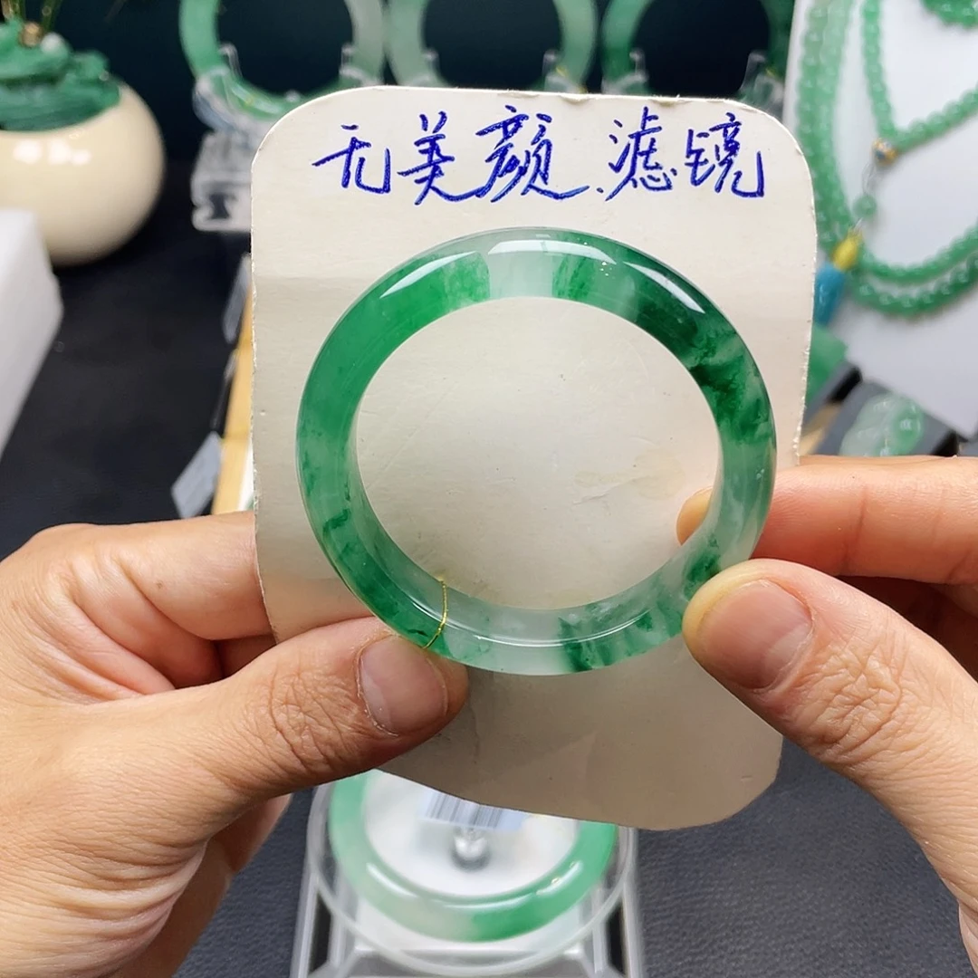 石英质玉未镶嵌手镯