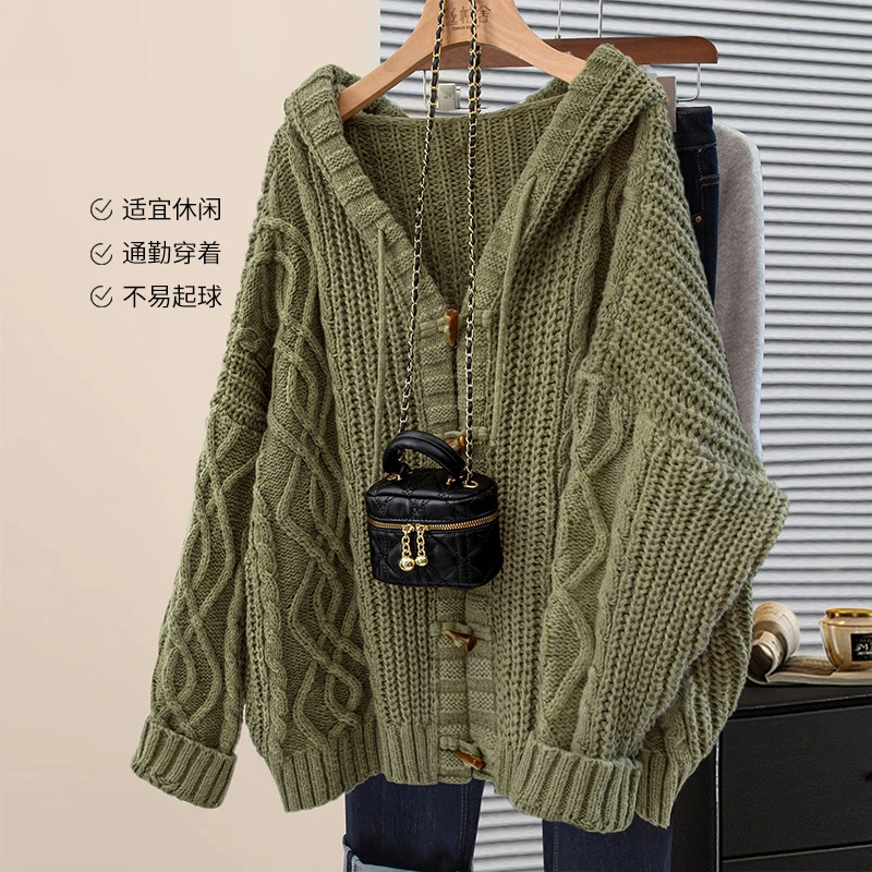 丝柏舍2025流光风秋装新款女宽松款长袖羊角扣连帽外套S53K3063A