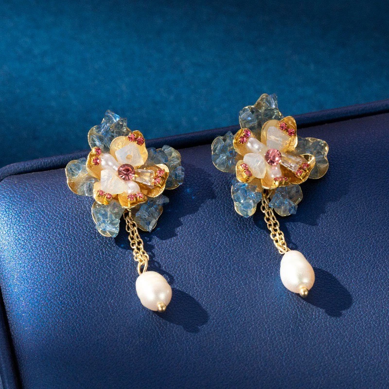 铜合金耳饰 【8381】韩版法式轻奢立体花朵耳环高质量耳坠百搭耳钉