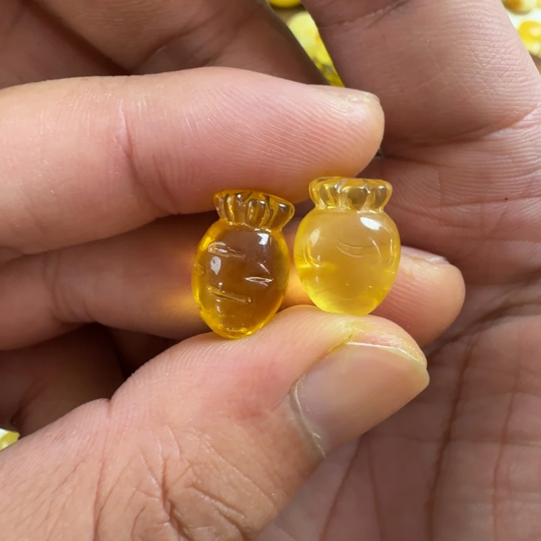 七***.琥珀未镶嵌珠宝奇石