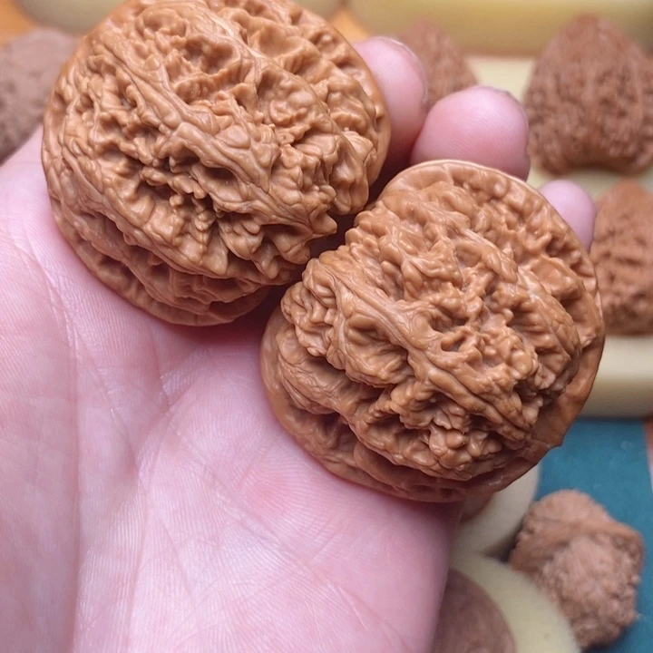 文玩核桃把件47满肉大粗筋