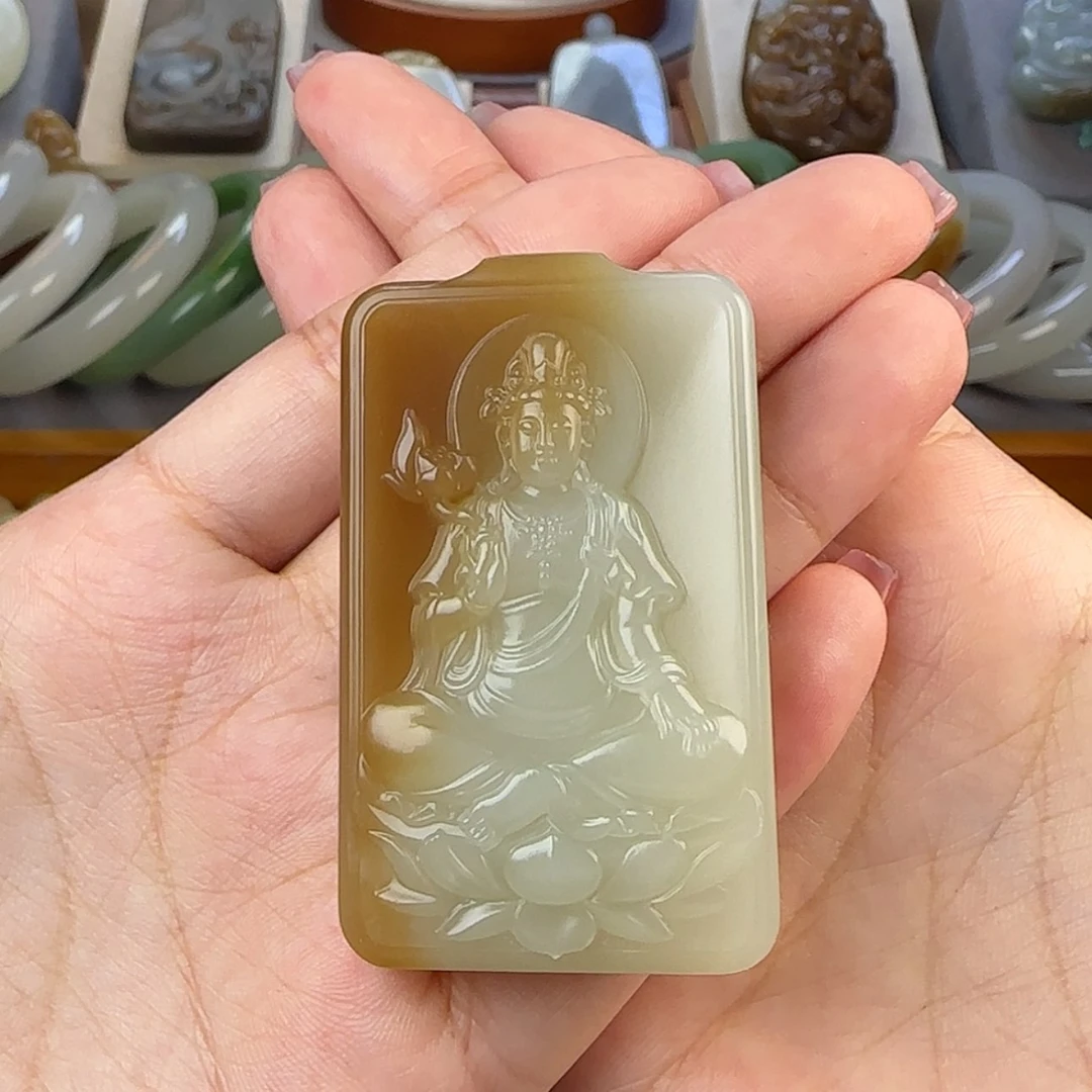 【闪购商品】和田玉未镶嵌颈饰旧****人