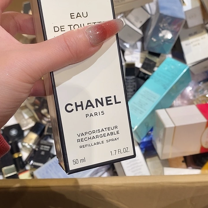 章***瘦花岗石铁合金中古香水沐浴露持久留香