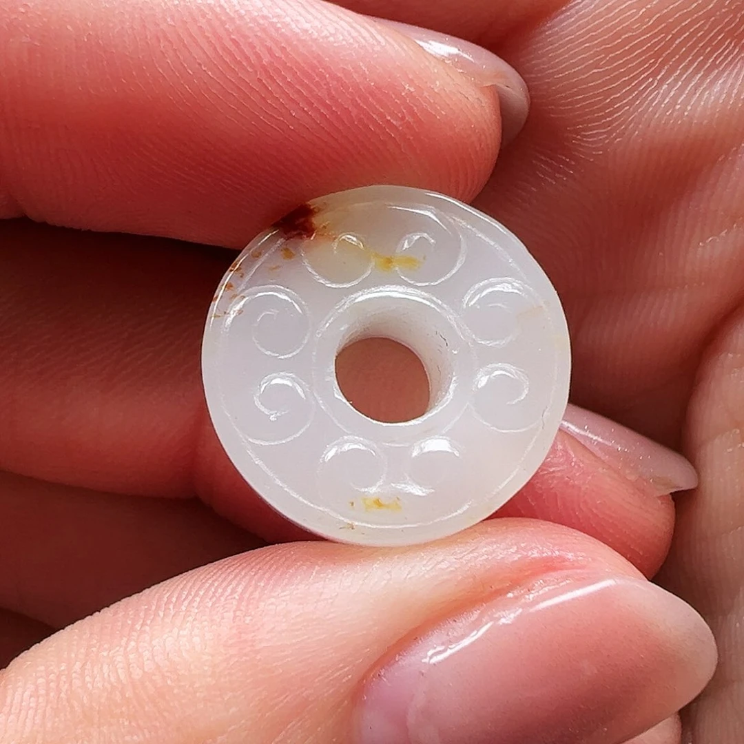 和田玉颈饰未镶嵌天**子