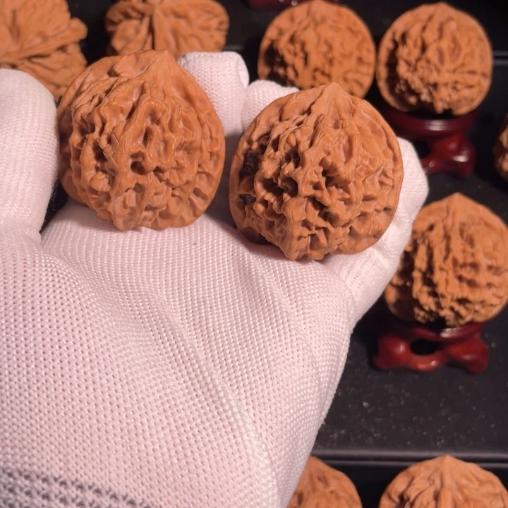 文玩核桃吊坠40官帽