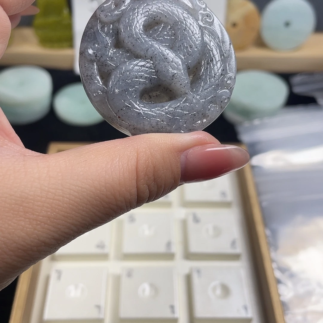 蛇纹石玉合金颈饰