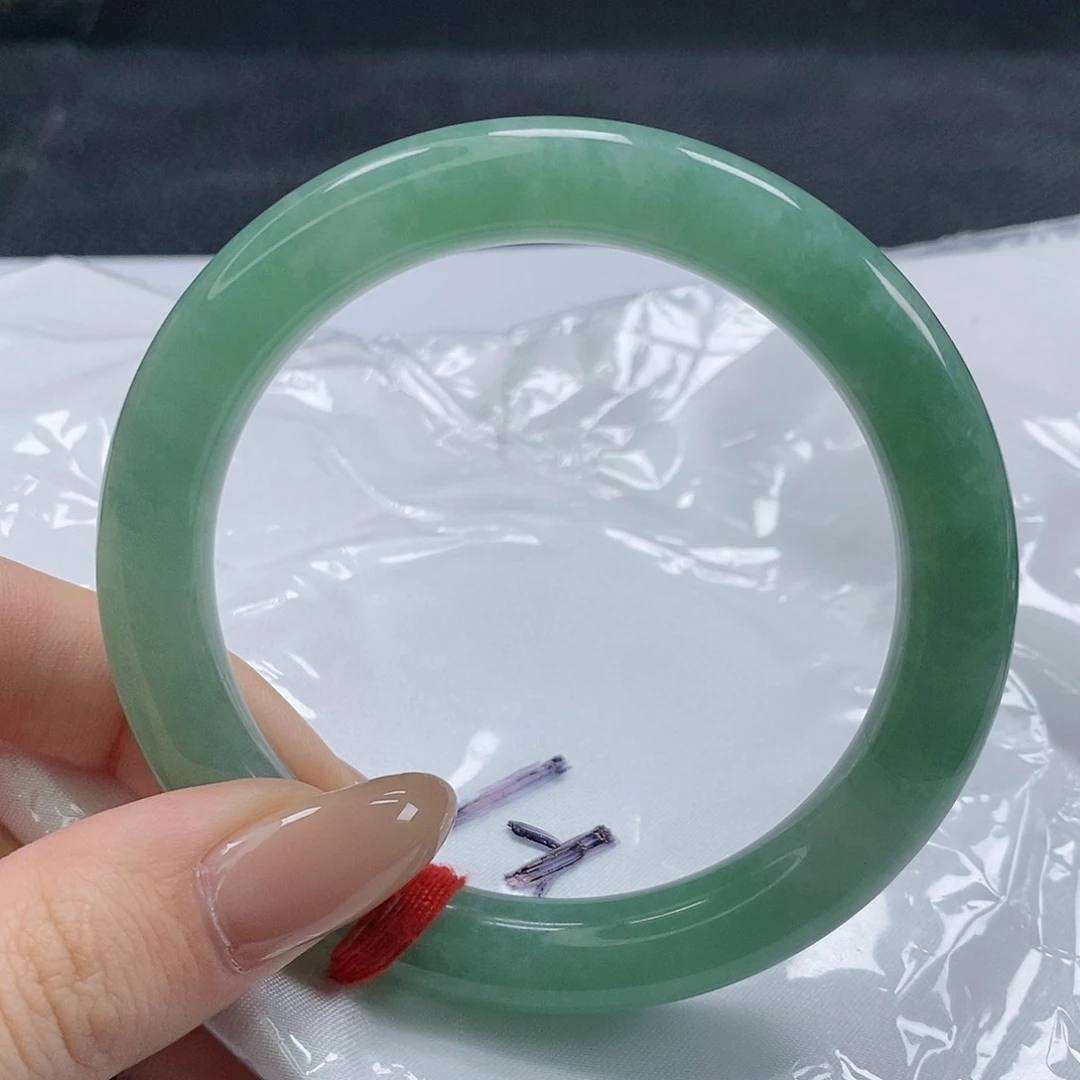 【闪购商品】翡翠手镯（圆镯）未镶嵌418号