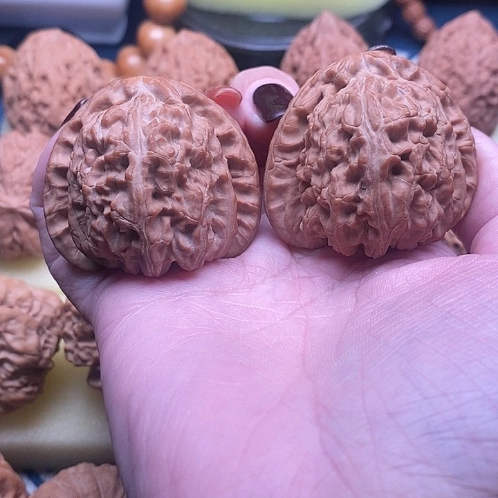 茗****吊坠文玩核桃文玩