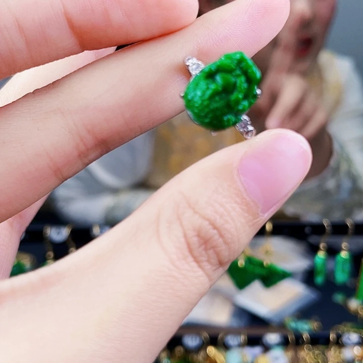 翡翠戒指银S925镶嵌饰品