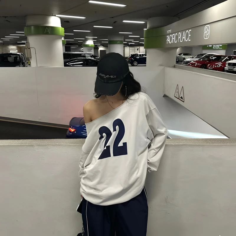 美式复古数字22号数字印花卫衣大领口斜肩上衣宽松休闲女2024秋装