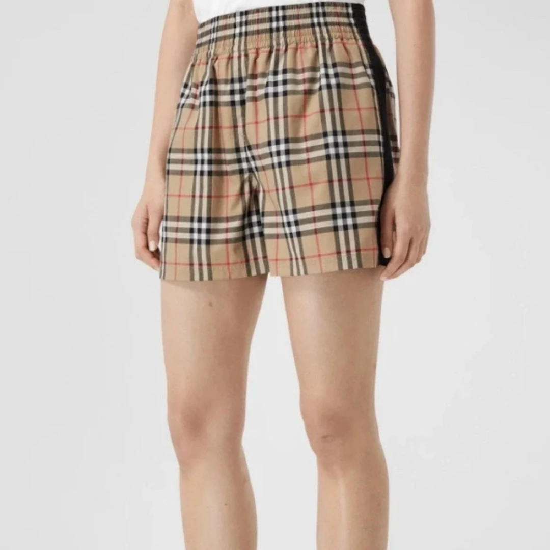 99新 BURBERRY/博柏利 经典格子短裤uk4码03353