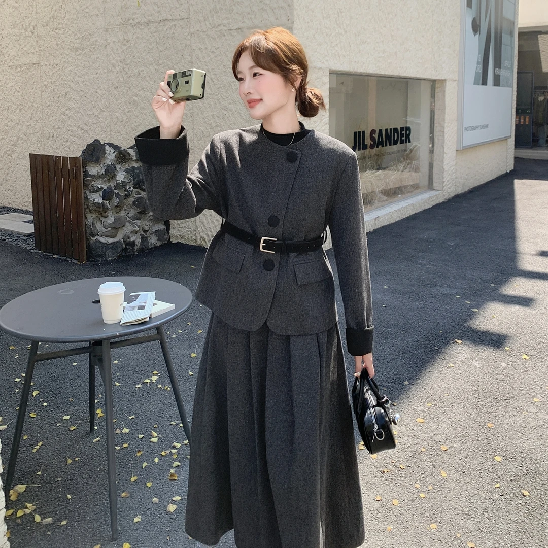 深灰色复古赫本风毛呢套装裙女2025秋冬法式气质西装半身裙两件套