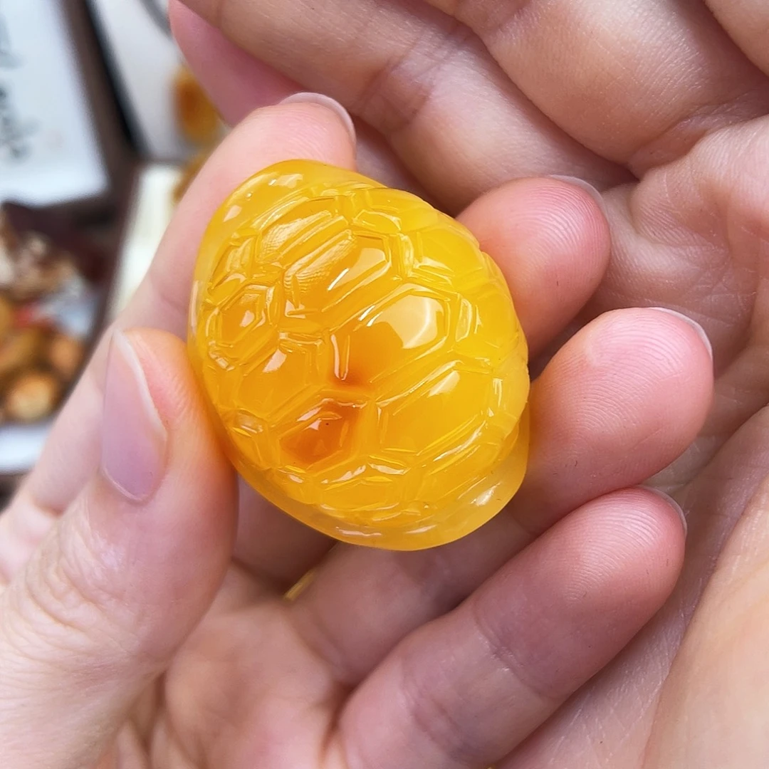 R***r琥珀未镶嵌珠宝奇石