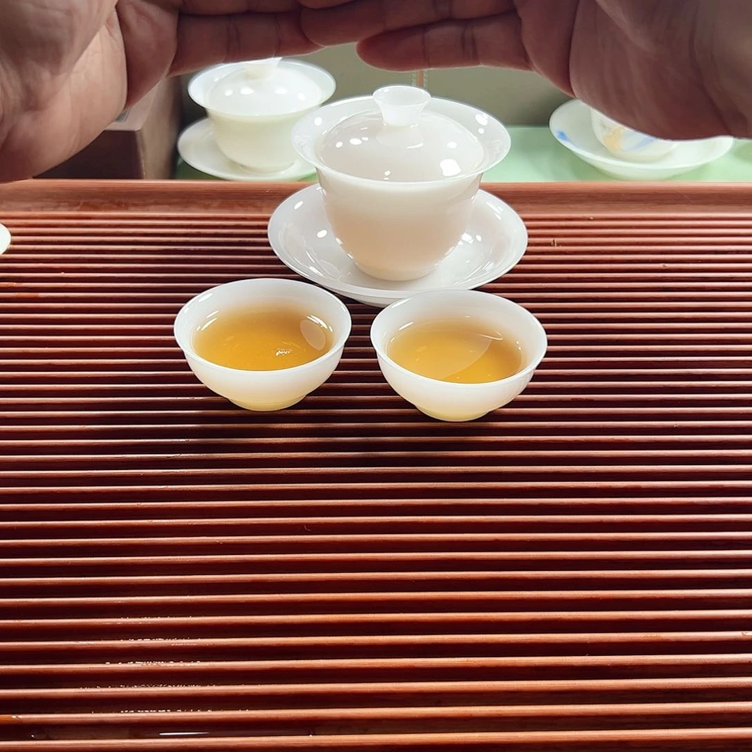 8号初见惊鸿150ml盖碗➕送2个50ml杯子