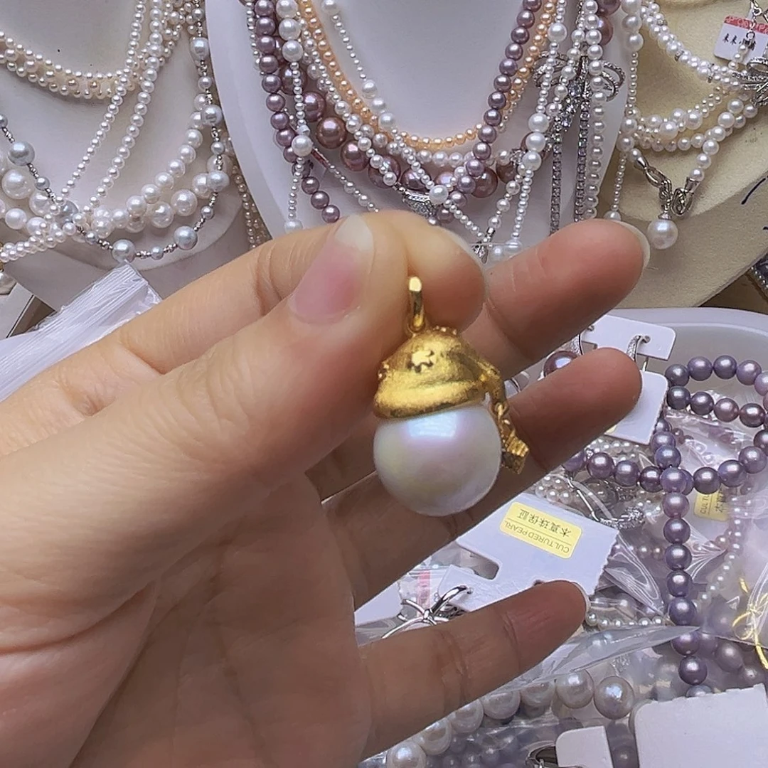 淡水珍珠吊坠或者耳钉未镶嵌