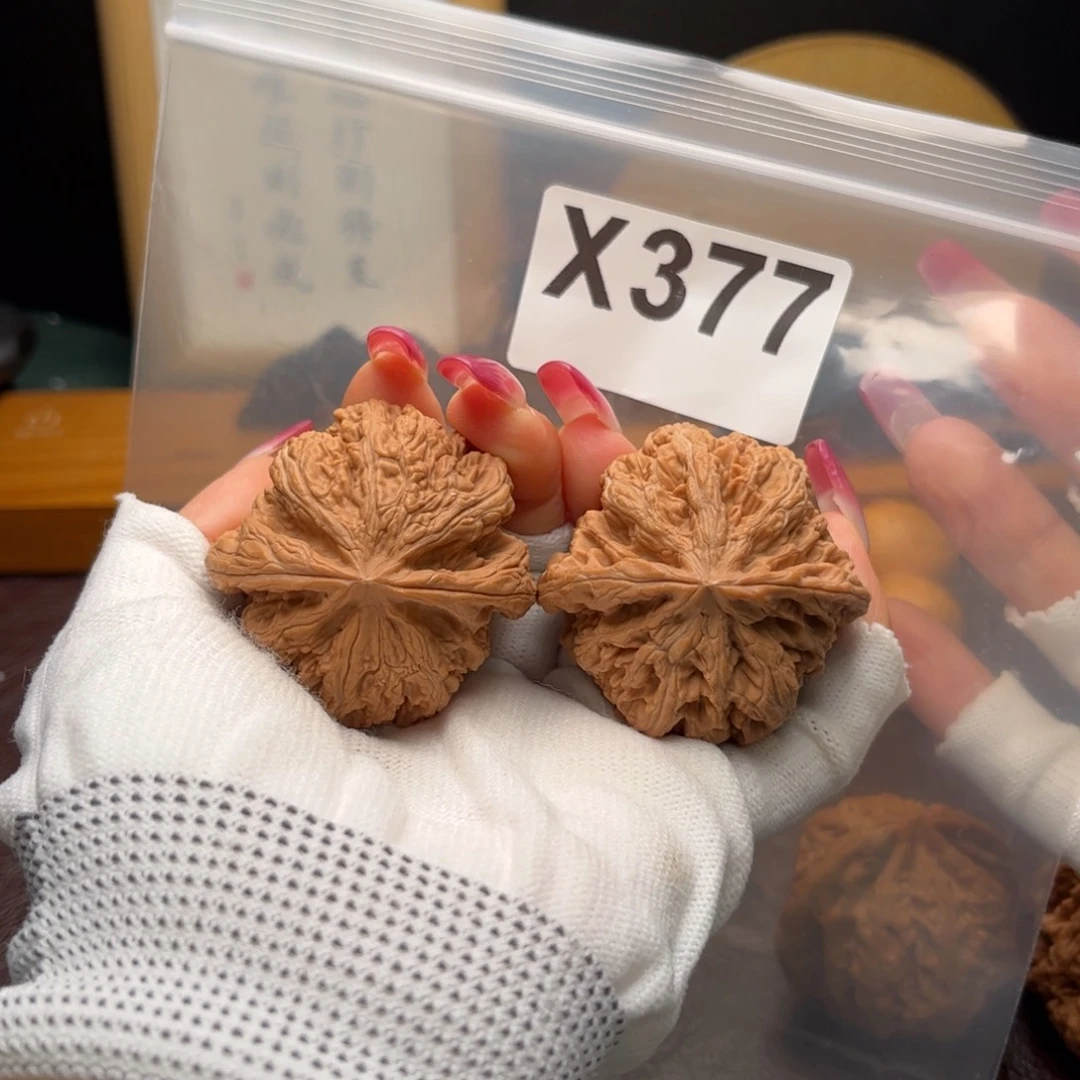 文玩核桃把件47左右粗筋x 377