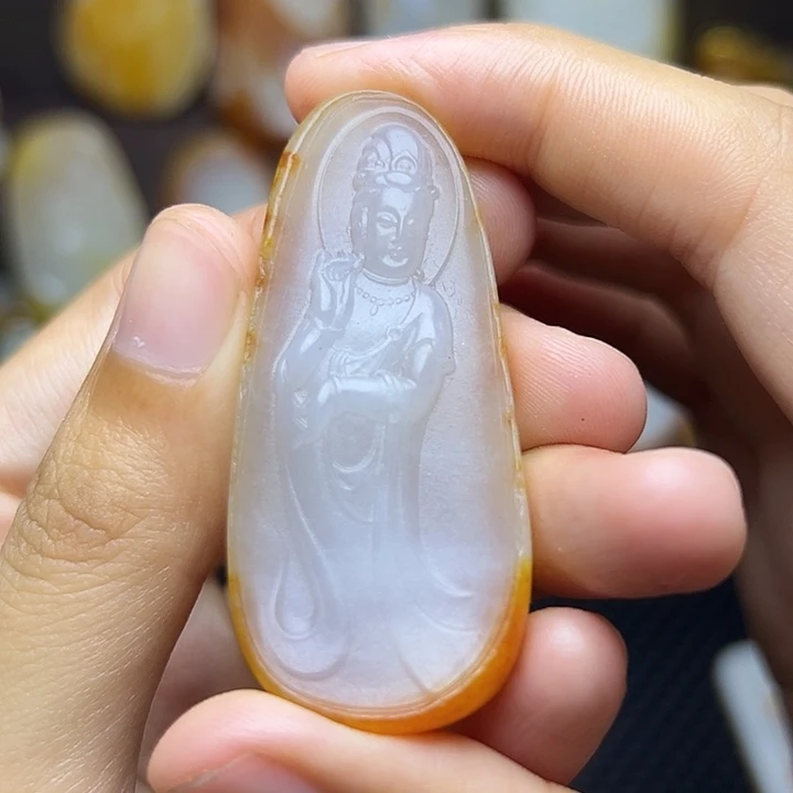 和田玉未镶嵌颈饰