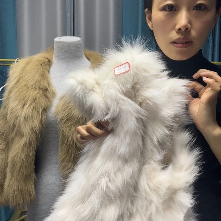 马甲女装狐狸腹毛