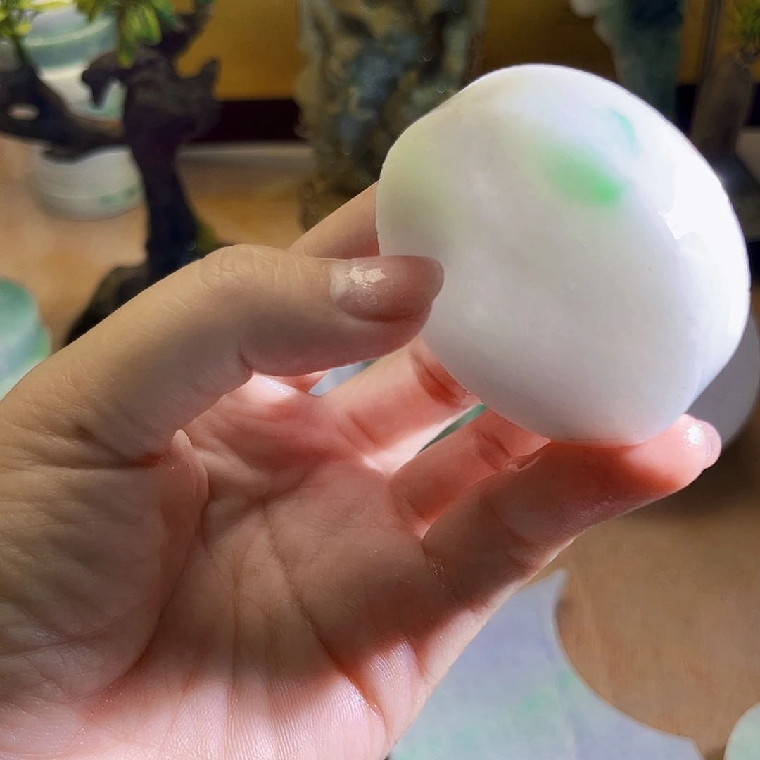 翡翠未镶嵌颈饰1053……