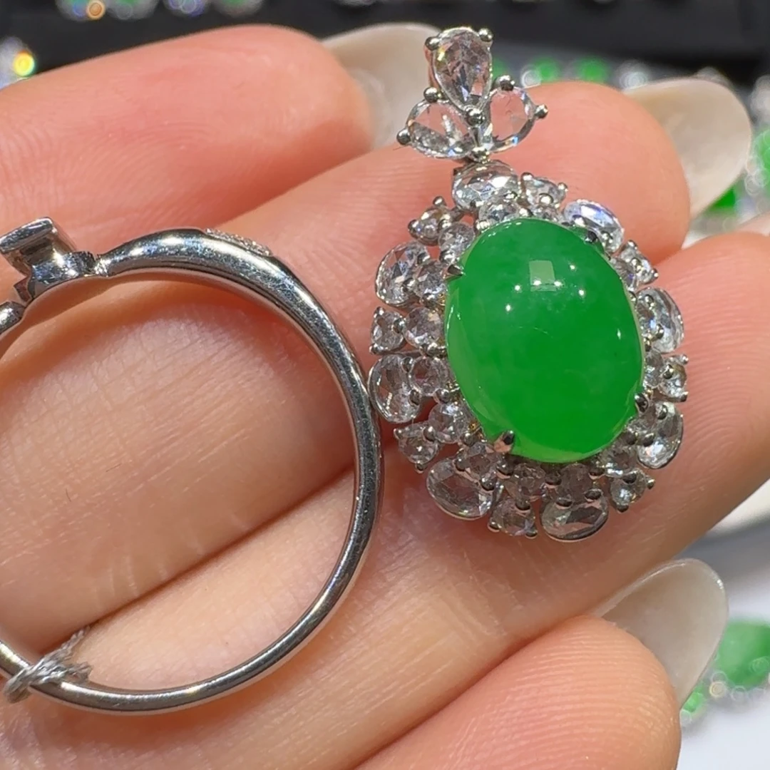 翡翠18K金镶嵌戒指收到货48小时鉴赏期